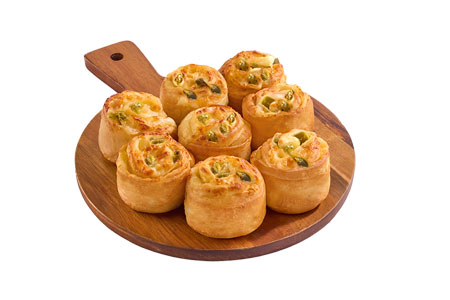 Spicy 3 Cheese Rolls